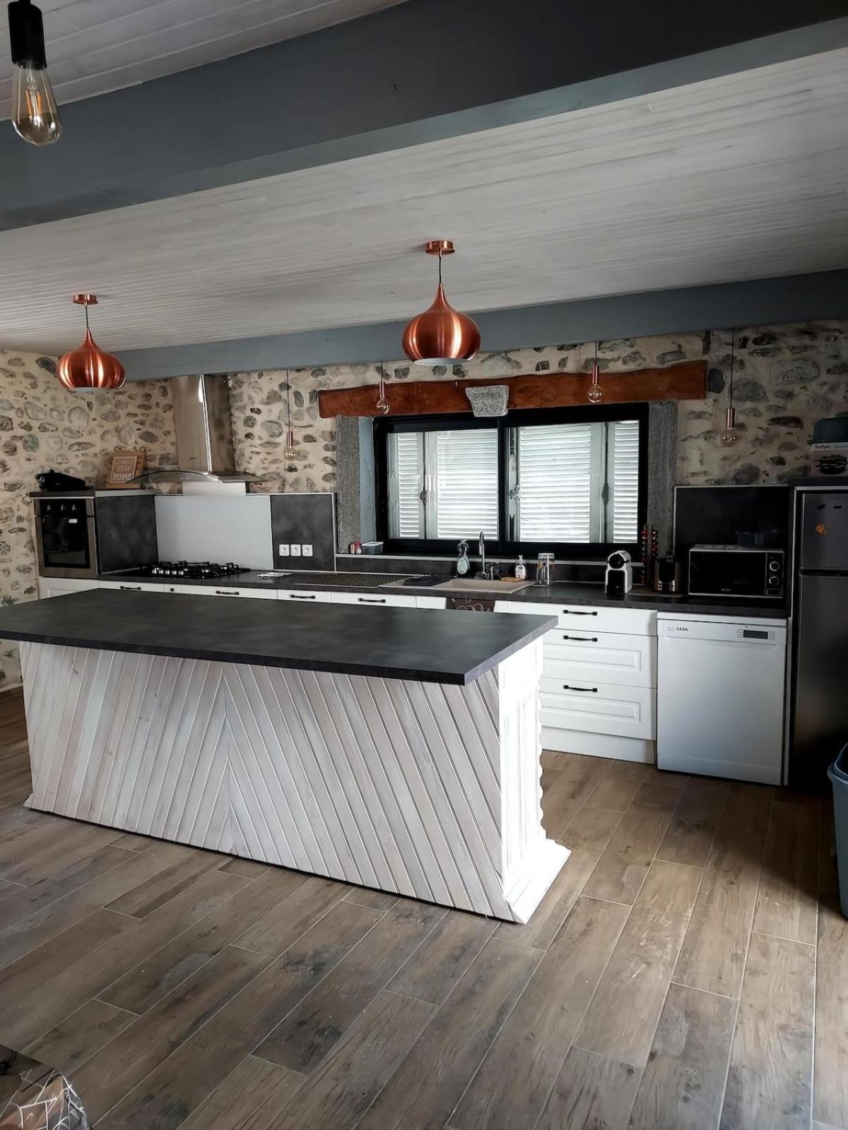 Maison De Village Au Pied Des Pyrenees Marignac  Eksteriør billede
